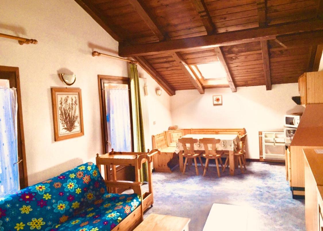Casa Martini Apartment Медзана Екстериор снимка