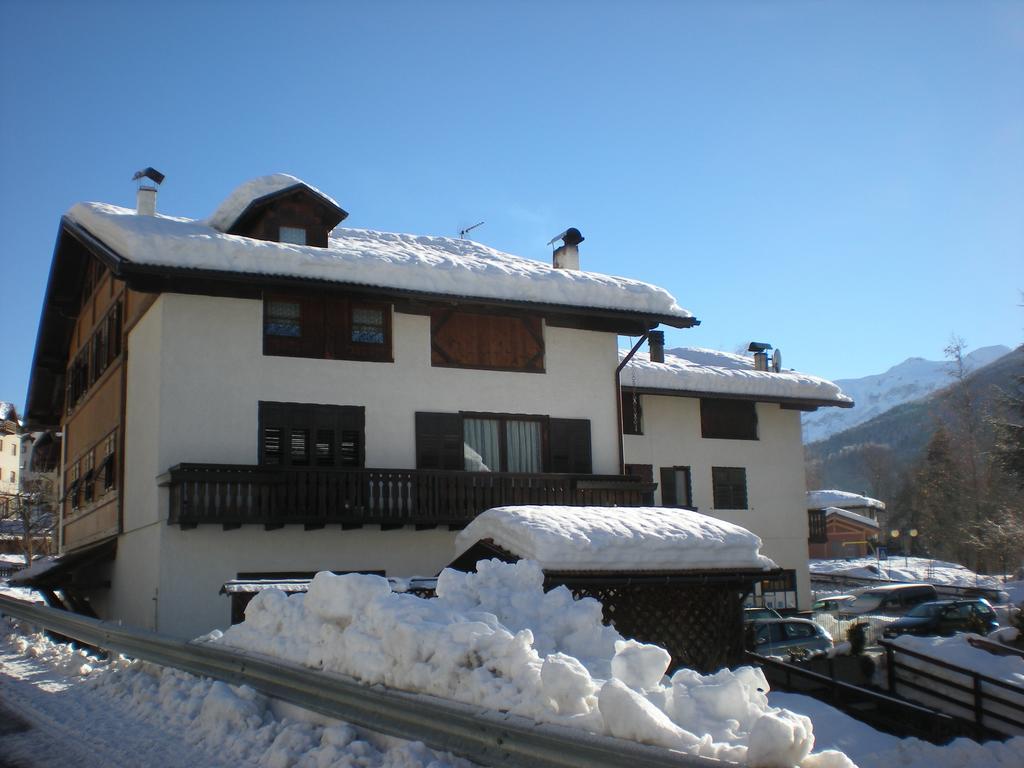 Casa Martini Apartment Медзана Екстериор снимка
